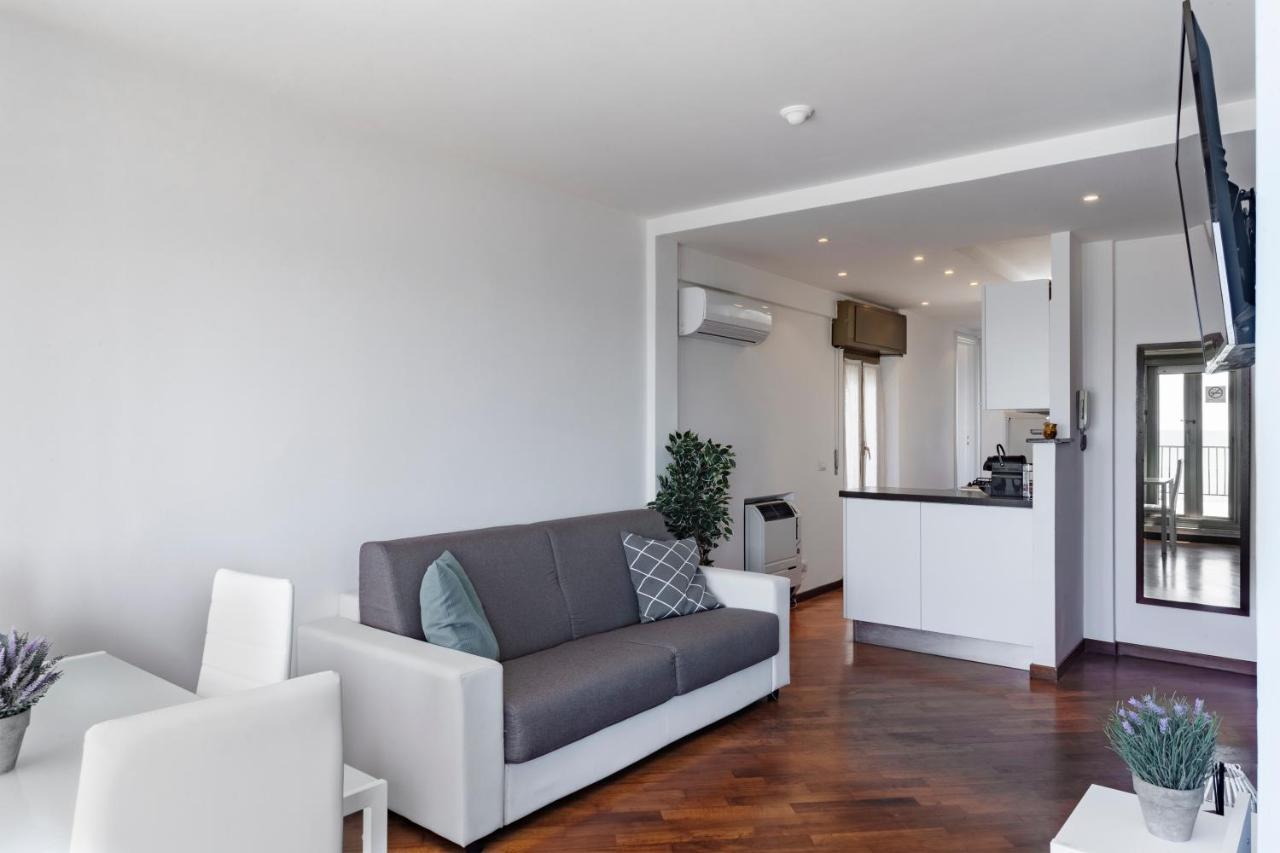 Appartamento Polo Natatorio Lido di Ostia Exteriör bild